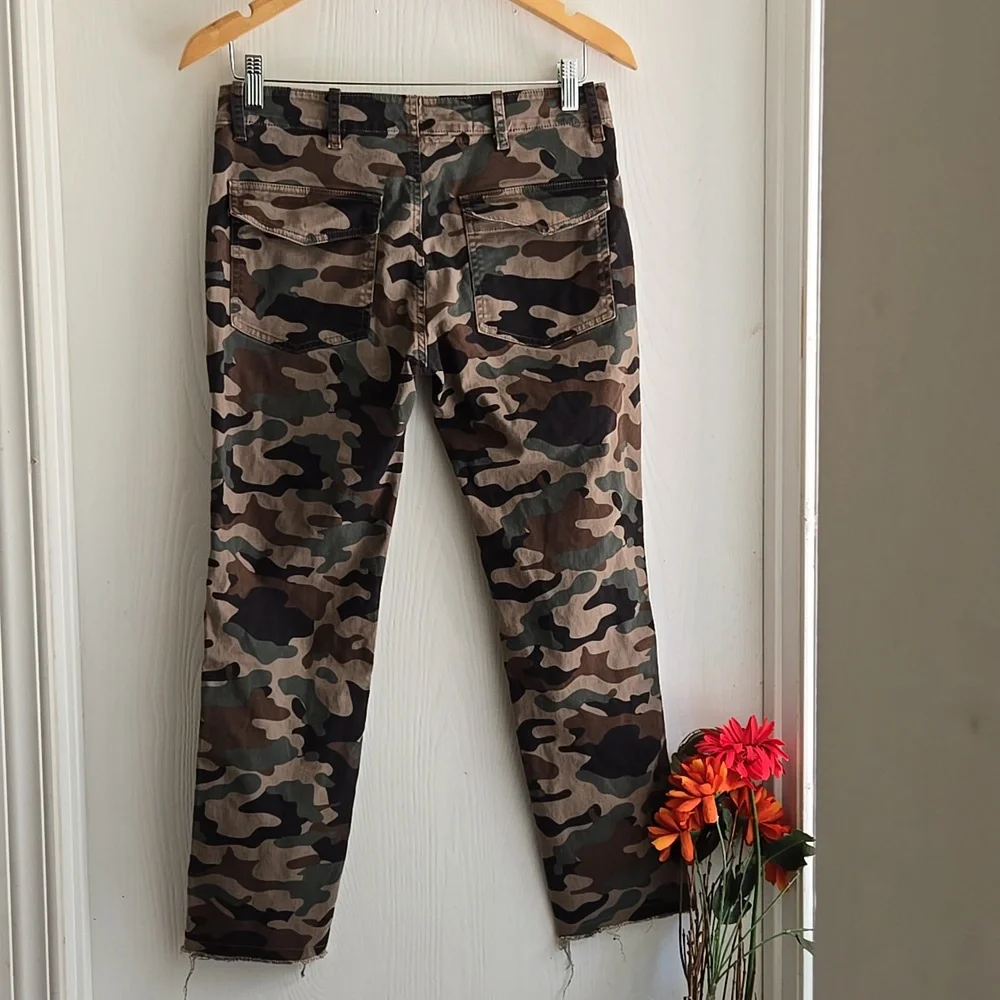 Nili Lotan Jenna | Celebrity Style High Waist Camo Cargo Pants Streetwear - Picture 6 of 11